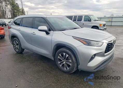2021 Toyota Highlander Xle from USA, damaged, VIN 5TDGZRAH1MS051507